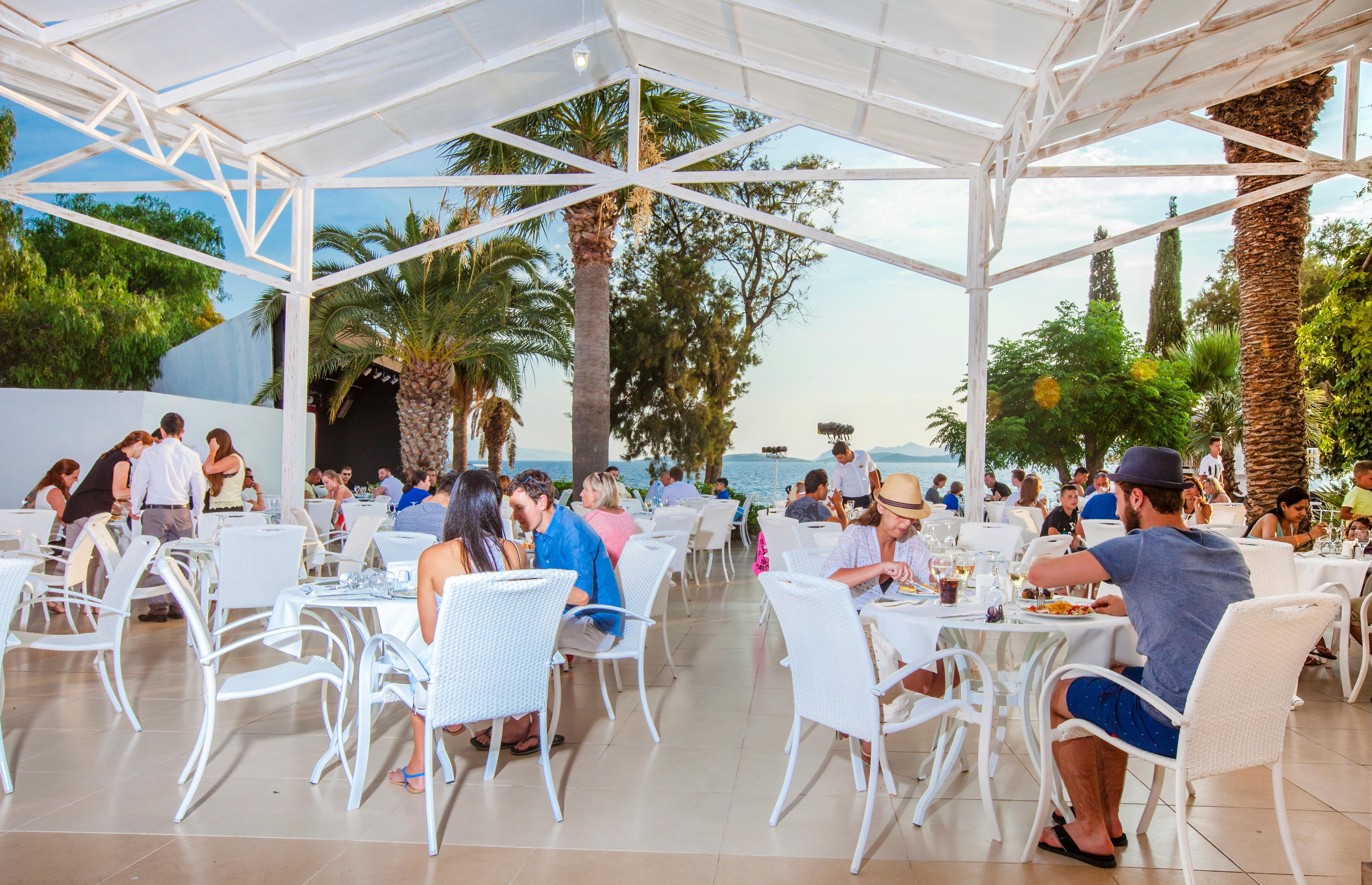 Labranda TMT Bodrum Bagian luar foto Restaurant in the resort