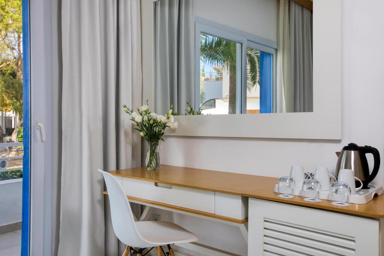 Labranda TMT Bodrum Bagian luar foto A room at the hotel
